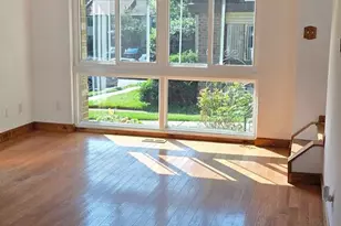 6022 Forrest Hollow Ln, Springfield, VA 22152 - Photo 6
