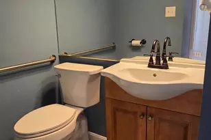 6022 Forrest Hollow Ln, Springfield, VA 22152 - Photo 10