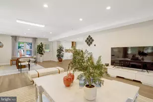 2933 Fairmont St, Falls Church, VA 22042 - Photo 20