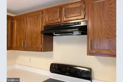 [Address not provided], Alexandria, VA 22315 - Photo 6