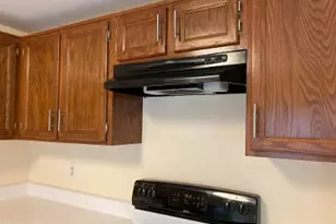 [Address not provided], Alexandria, VA 22315 - Photo 6