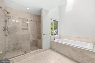 2105 S Bay Ln, Reston, VA 20191 - Photo 38
