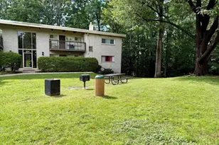 4933 Americana Dr, Annandale, VA 22003 - Photo 18