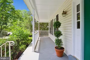 900 Barker Hill Rd, Herndon, VA 20170 - Photo 14