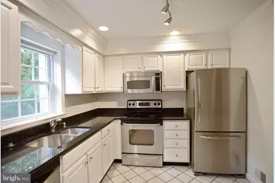 7041 Alicent Place, McLean, VA 22101 - Photo 8