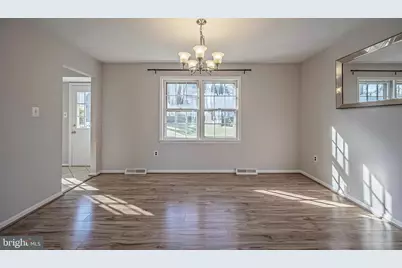 5539 Shooters Hill Lane, Fairfax, VA 22032 - Photo 6