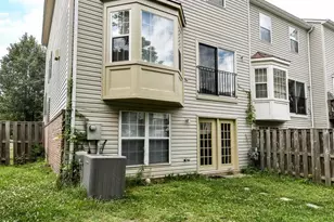13100 Watchwood Ln, Fairfax, VA 22033 - Photo 2