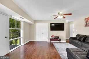 4943 Americana Dr, Annandale, VA 22003 - Photo 4