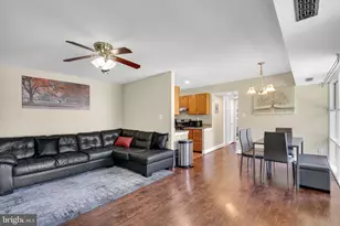 4943 Americana Dr, Annandale, VA 22003 - Photo 2