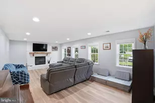 10903 Middlegate Dr, Fairfax, VA 22032 - Photo 28