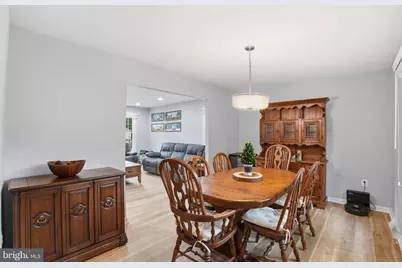 10903 Middlegate Drive, Fairfax, VA 22032 - Photo 8