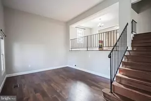 6039 Liberty Bell Ct, Burke, VA 22015 - Photo 2
