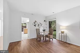2043 Wethersfield Ct, Reston, VA 20191 - Photo 14