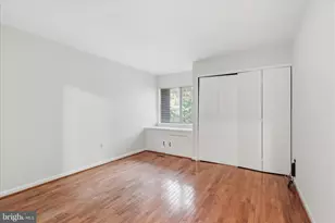 2043 Wethersfield Ct, Reston, VA 20191 - Photo 28