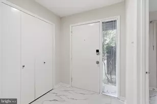 2043 Wethersfield Ct, Reston, VA 20191 - Photo 6