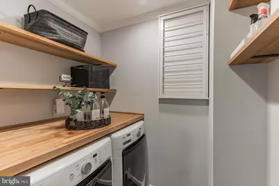 9911 Barnsbury Court, Fairfax, VA 22031 - Photo 18