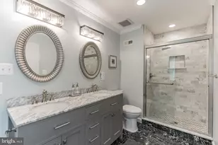9911 Barnsbury Ct, Fairfax, VA 22031 - Photo 16