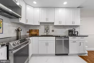 7721 Tremayne Pl, McLean, VA 22102 - Photo 12