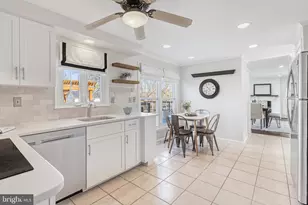 15206 Bannon Hill Ct, Chantilly, VA 20151 - Photo 14