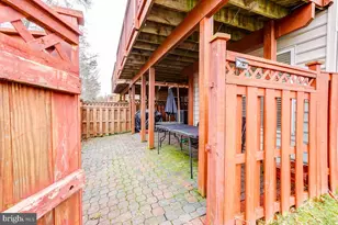 6160 Cinnamon Ct, Alexandria, VA 22310 - Photo 48