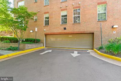 6990 Falls Reach Drive #408, Falls Church, VA 22043 - Photo 4