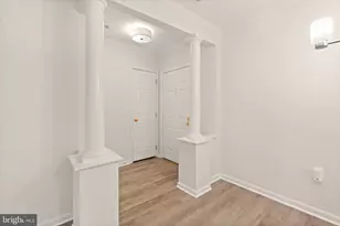 6990 Falls Reach Dr, Falls Church, VA 22043 - Photo 8
