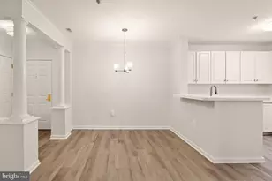 6990 Falls Reach Dr, Falls Church, VA 22043 - Photo 12