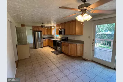 12827 Framingham Court, Herndon, VA 20171 - Photo 6
