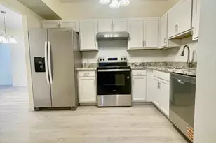 7214 Jillspring Ct, Springfield, VA 22152 - Photo 10