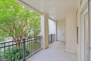 1324 Garden Wall Cir, Reston, VA 20194 - Photo 30