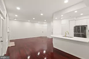 1324 Garden Wall Cir, Reston, VA 20194 - Photo 10