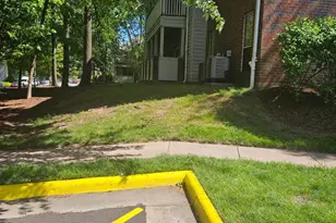 12152 Penderview Terrace, Fairfax, VA 22033 - Photo 2