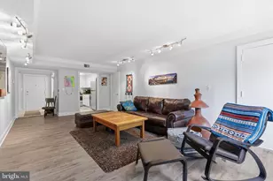 7600 Tremayne Pl, McLean, VA 22102 - Photo 4