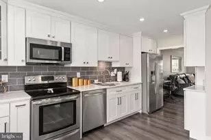 2504 Windbreak Dr, Alexandria, VA 22306 - Photo 18