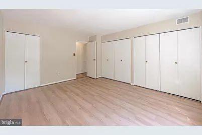 9728 Kingsbridge Drive #101, Fairfax, VA 22031 - Photo 8