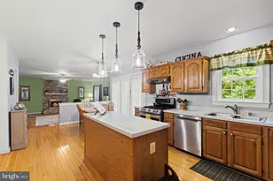 6705 Rock Fall Ct, Clifton, VA 20124 - Photo 14