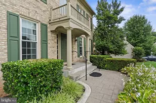 6705 Rock Fall Ct, Clifton, VA 20124 - Photo 4