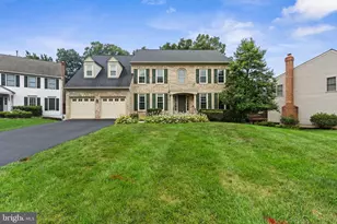 6705 Rock Fall Ct, Clifton, VA 20124 - Photo 2