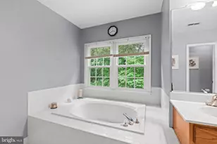 6705 Rock Fall Ct, Clifton, VA 20124 - Photo 38