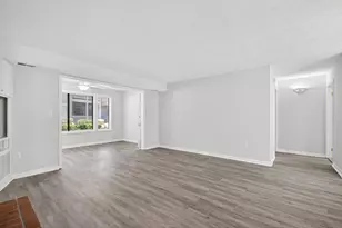 2281 Hunters Run Dr, Reston, VA 20191 - Photo 8