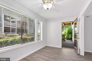 2281 Hunters Run Dr, Reston, VA 20191 - Photo 12