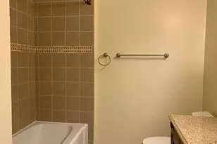 2125 Preston Square Ct, Falls Church, VA 22043 - Photo 14