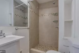 2801 Reign St, Herndon, VA 20171 - Photo 18