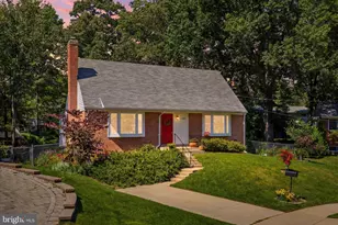 8143 Edmonton Ct, Springfield, VA 22152 - Photo 2