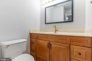 6413 Cherokee Ct, Alexandria, VA 22312 - Photo 28