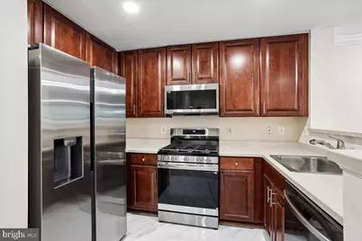12001 Market Street #T51, Reston, VA 20190 - Photo 6