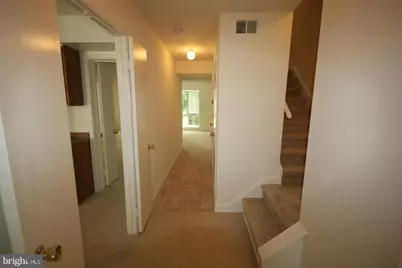 3722 Persimmon Circle, Fairfax, VA 22031 - Photo 4