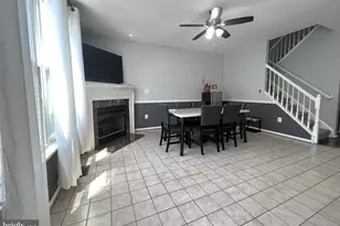 8819 Blue Royale Ln, Fairfax, VA 22031 - Photo 16