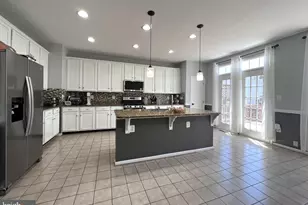 8819 Blue Royale Ln, Fairfax, VA 22031 - Photo 12