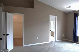 8819 Blue Royale Ln, Fairfax, VA 22031 - Photo 22
